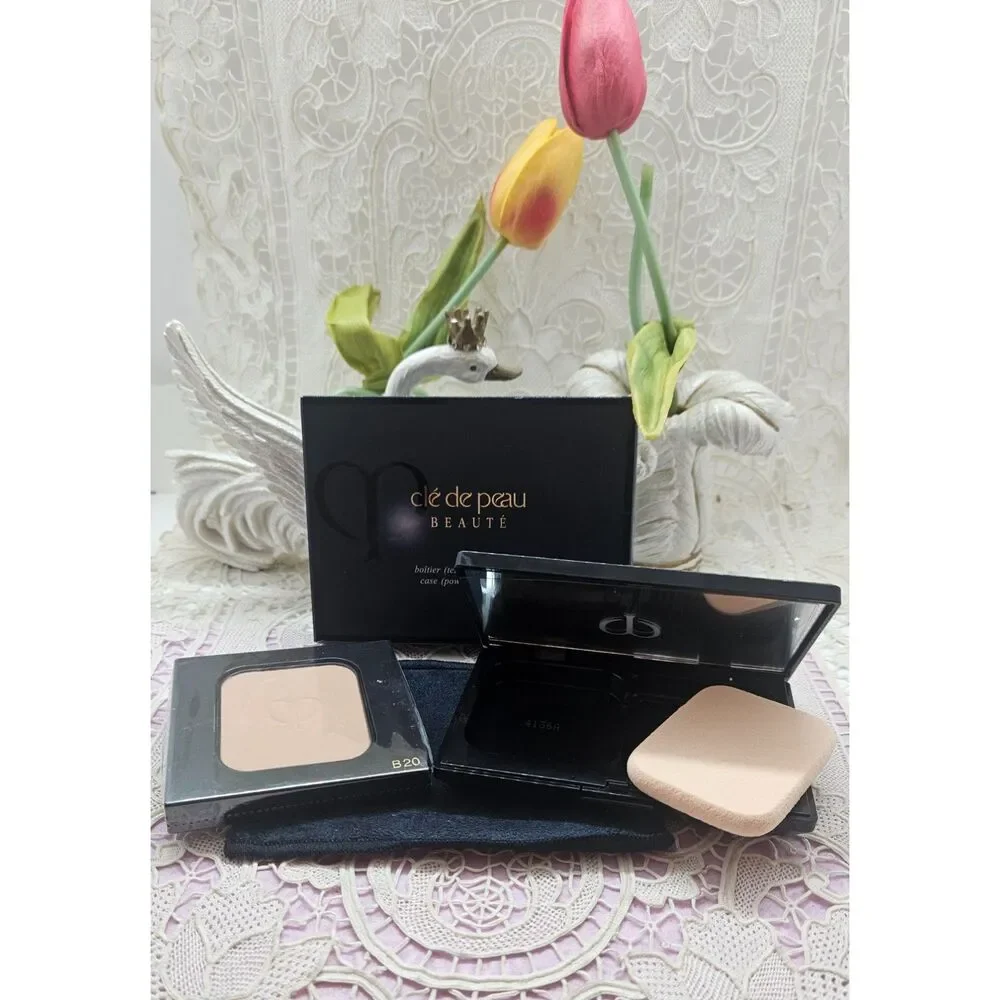 Cle De Peau | POWDER FOUNDATION REFILL B30 +CASE NEW
